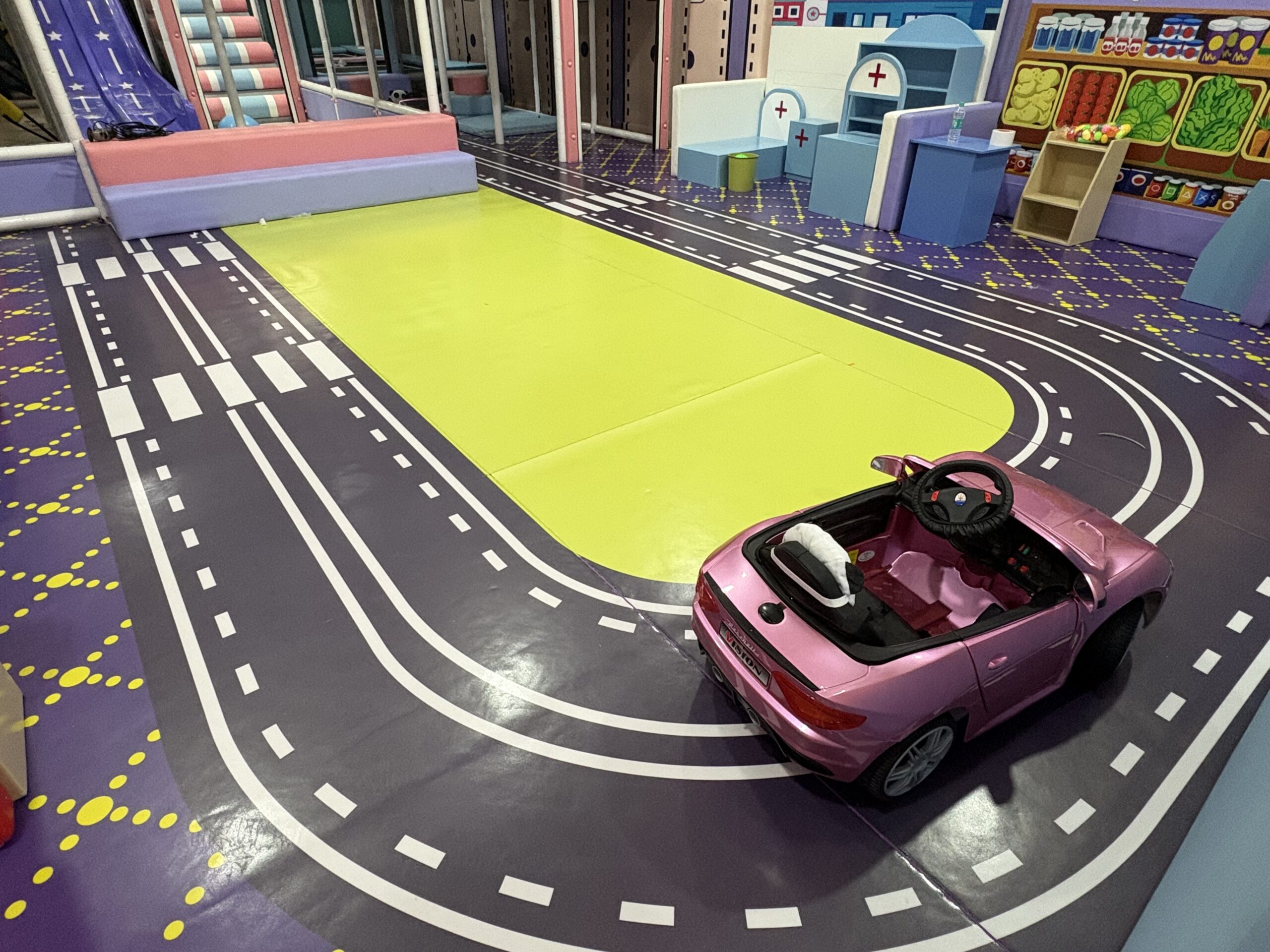 Ride-On Play Track
